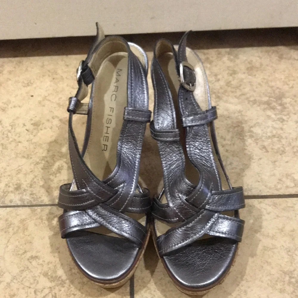 Heels - Picture 3 of 6